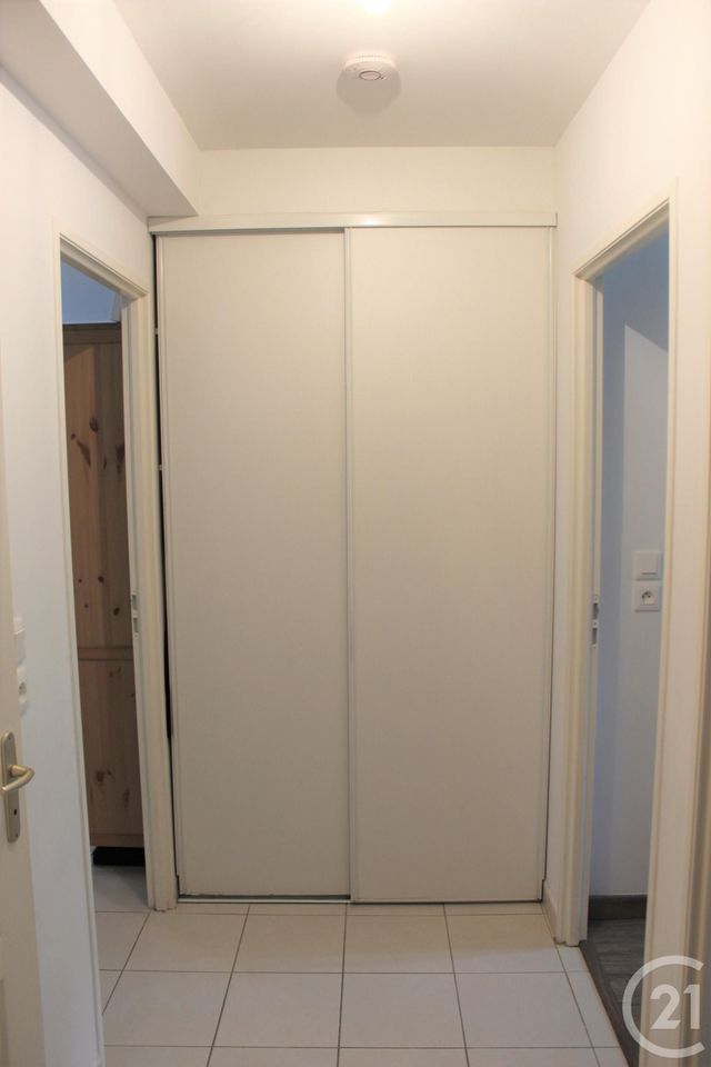 Appartement F3 à louer - 3 pièces - 64.35 m2 - PARMAIN - 95 - ILE-DE-FRANCE - Century 21 Osmose