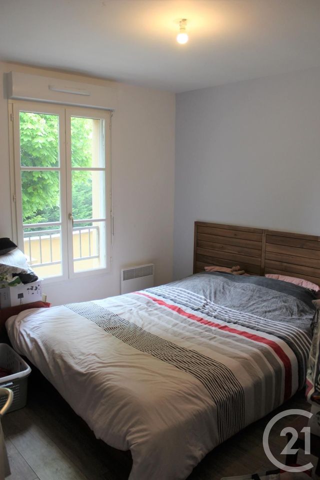 Appartement F3 à louer - 3 pièces - 64.35 m2 - PARMAIN - 95 - ILE-DE-FRANCE - Century 21 Osmose