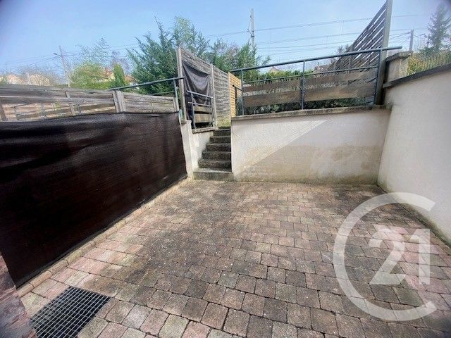 Appartement Duplex à louer - 3 pièces - 60.0 m2 - MERIEL - 95 - ILE-DE-FRANCE - Century 21 Osmose