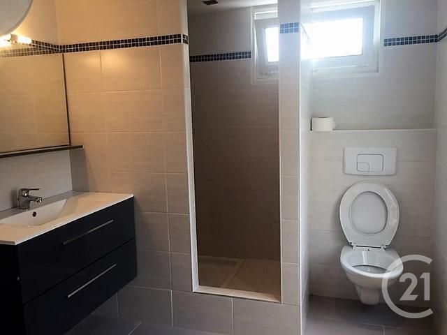 Appartement Duplex à louer - 3 pièces - 60.0 m2 - MERIEL - 95 - ILE-DE-FRANCE - Century 21 Osmose