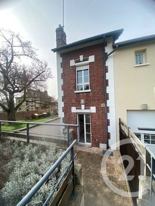 Appartement Duplex à louer - 3 pièces - 60.0 m2 - MERIEL - 95 - ILE-DE-FRANCE - Century 21 Osmose