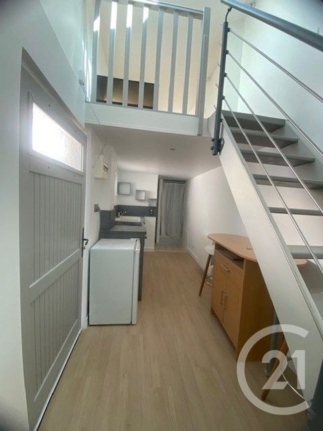 Appartement F2 à louer - 2 pièces - 23.0 m2 - NESLES LA VALLEE - 95 - ILE-DE-FRANCE - Century 21 Osmose