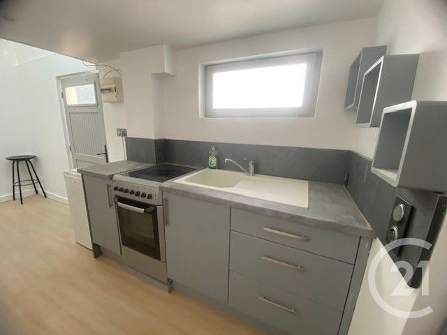 Appartement F2 à louer - 2 pièces - 23.0 m2 - NESLES LA VALLEE - 95 - ILE-DE-FRANCE - Century 21 Osmose