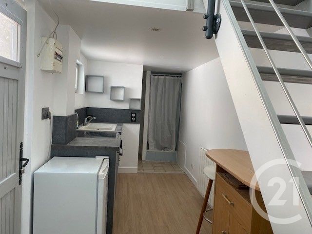 Appartement F2 à louer - 2 pièces - 23.0 m2 - NESLES LA VALLEE - 95 - ILE-DE-FRANCE - Century 21 Osmose