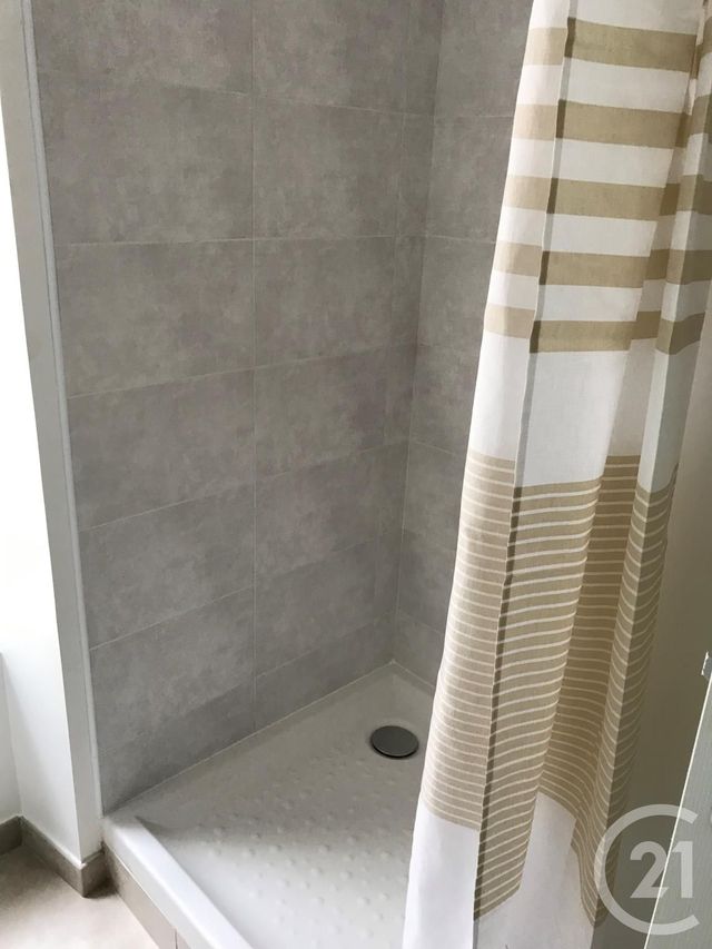 Appartement F1 à louer - 1 pièce - 23.0 m2 - L ISLE ADAM - 95 - ILE-DE-FRANCE - Century 21 Osmose