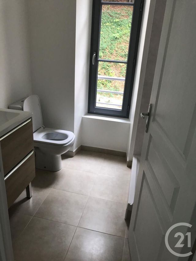 Appartement F1 à louer - 1 pièce - 23.0 m2 - L ISLE ADAM - 95 - ILE-DE-FRANCE - Century 21 Osmose