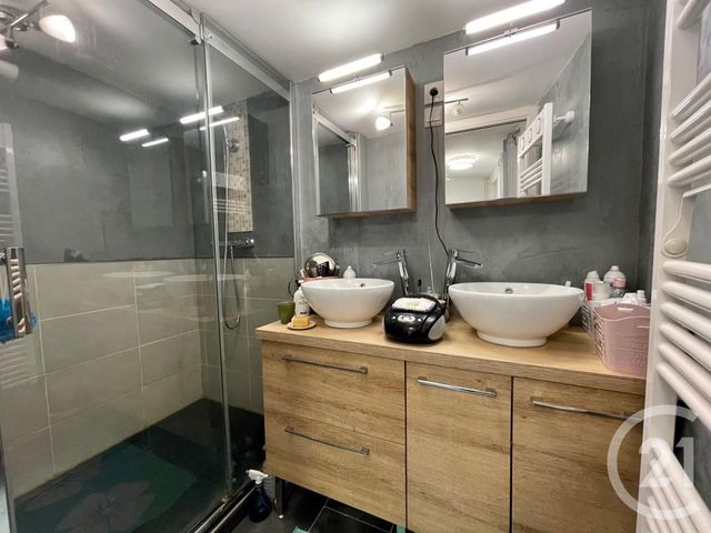 Appartement F3 à vendre - 3 pièces - 60.0 m2 - PARMAIN - 95 - ILE-DE-FRANCE - Century 21 Osmose Appartement F3 à vendre - 3 pièces - 60.0 m2 - PARMAIN - 95 - ILE-DE-FRANCE - Century 21 Osmose