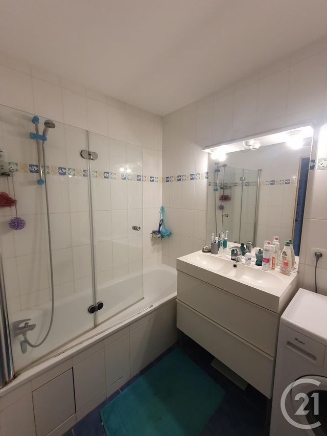 Afficher la photo en grand Appartement F3 à vendre - 3 pièces - 65.5 m2 - BEAUMONT SUR OISE - 95 - ILE-DE-FRANCE - Century 21 Osmose