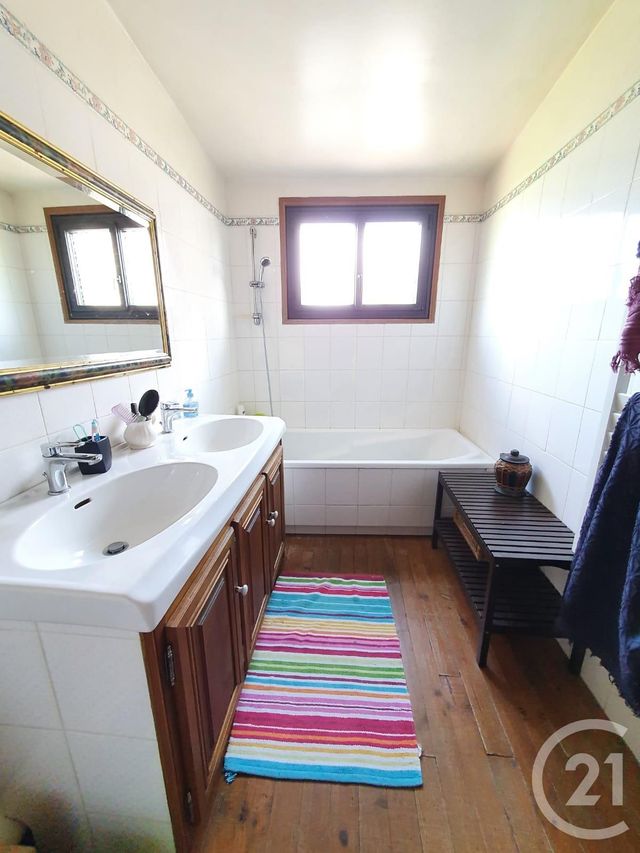 Afficher la photo en grand maison à vendre - 7 pièces - 220.89 m2 - CHAMBLY - 60 - PICARDIE - Century 21 Osmose