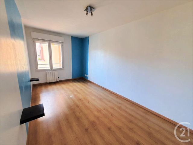 Afficher la photo en grand Appartement F3 à vendre - 3 pièces - 64.0 m2 - PERSAN - 95 - ILE-DE-FRANCE - Century 21 Osmose
