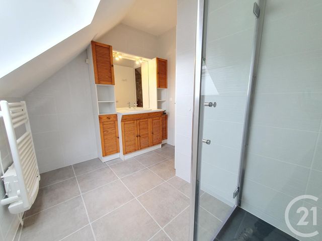 Afficher la photo en grand Appartement F3 à vendre - 3 pièces - 48.0 m2 - VALMONDOIS - 95 - ILE-DE-FRANCE - Century 21 Osmose