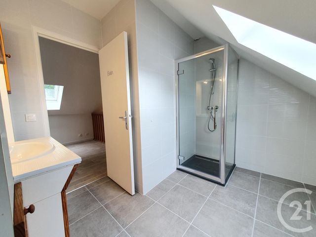 Afficher la photo en grand Appartement F3 à vendre - 3 pièces - 48.0 m2 - VALMONDOIS - 95 - ILE-DE-FRANCE - Century 21 Osmose