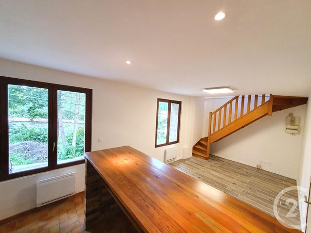 Afficher la photo en grand Appartement F3 à vendre - 3 pièces - 48.0 m2 - VALMONDOIS - 95 - ILE-DE-FRANCE - Century 21 Osmose