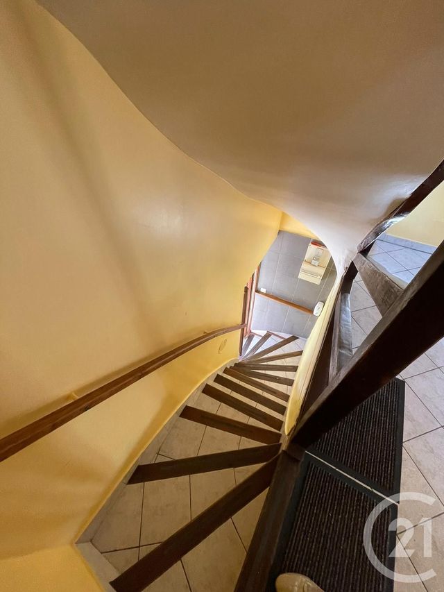 Afficher la photo en grand Appartement Duplex à louer - 2 pièces - 36.14 m2 - L ISLE ADAM - 95 - ILE-DE-FRANCE - Century 21 Osmose