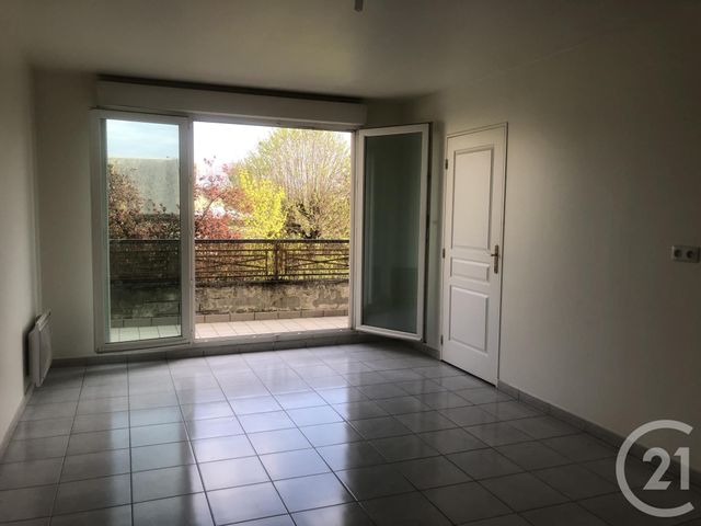 Appartement F2 à louer - 2 pièces - 48.27 m2 - BEAUMONT SUR OISE - 95 - ILE-DE-FRANCE - Century 21 Osmose