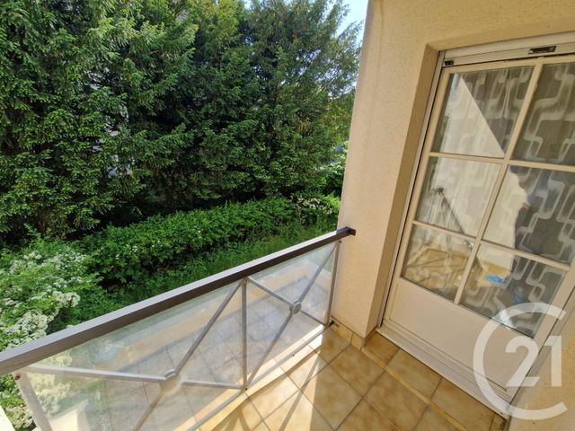 Appartement F2 à vendre - 2 pièces - 44.0 m2 - L ISLE ADAM - 95 - ILE-DE-FRANCE - Century 21 Osmose