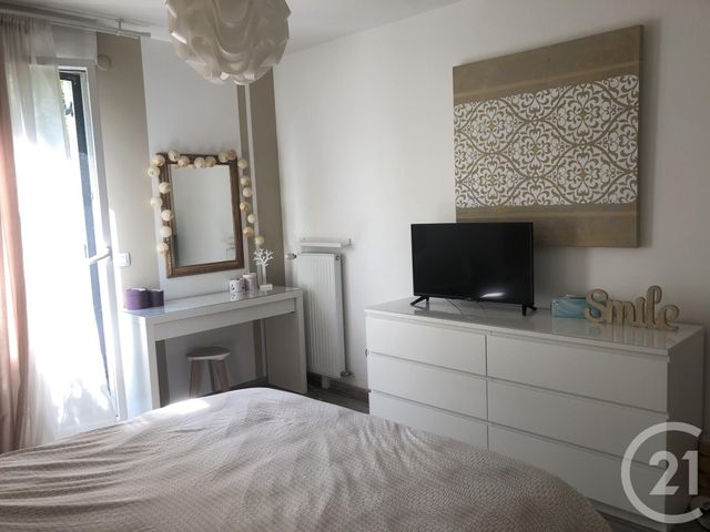 Appartement à louer - 3 pièces - 68.01 m2 - CHAMBLY - 60 - PICARDIE - Century 21 Osmose