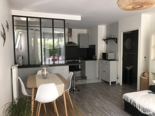 Appartement à louer - 3 pièces - 68.01 m2 - CHAMBLY - 60 - PICARDIE - Century 21 Osmose
