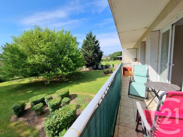 Appartement F4 à vendre - 4 pièces - 77.31 m2 - CHAMPAGNE SUR OISE - 95 - ILE-DE-FRANCE - Century 21 Osmose