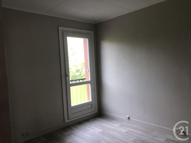 Appartement à louer - 4 pièces - 67.04 m2 - L ISLE ADAM - 95 - ILE-DE-FRANCE - Century 21 Osmose