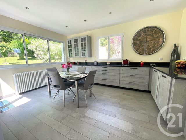 Afficher la photo en grand maison à vendre - 9 pièces - 220.51 m2 - L ISLE ADAM - 95 - ILE-DE-FRANCE - Century 21 Osmose