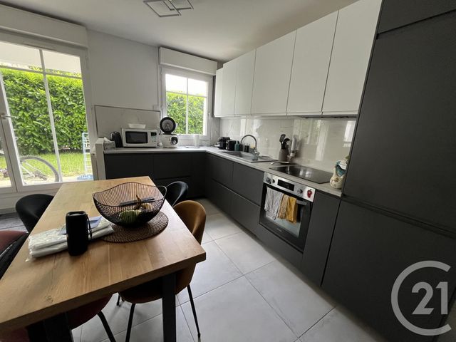 Appartement à louer - 3 pièces - 61.28 m2 - L ISLE ADAM - 95 - ILE-DE-FRANCE - Century 21 Osmose
