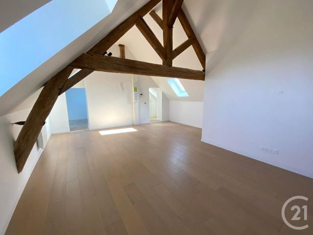 Appartement F2 à vendre - 2 pièces - 52.7 m2 - NERVILLE LA FORET - 95 - ILE-DE-FRANCE - Century 21 Osmose