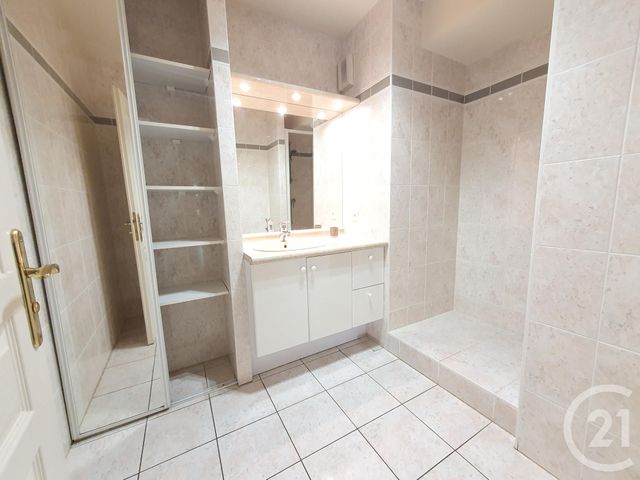 Appartement F3 à vendre - 3 pièces - 77.13 m2 - L ISLE ADAM - 95 - ILE-DE-FRANCE - Century 21 Osmose