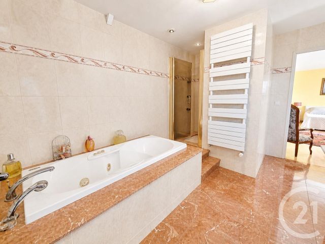 maison à vendre - 8 pièces - 259.44 m2 - NESLES LA VALLEE - 95 - ILE-DE-FRANCE - Century 21 Osmose