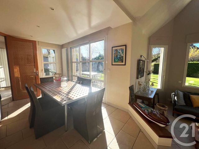 maison à vendre - 10 pièces - 232.0 m2 - NESLES LA VALLEE - 95 - ILE-DE-FRANCE - Century 21 Osmose