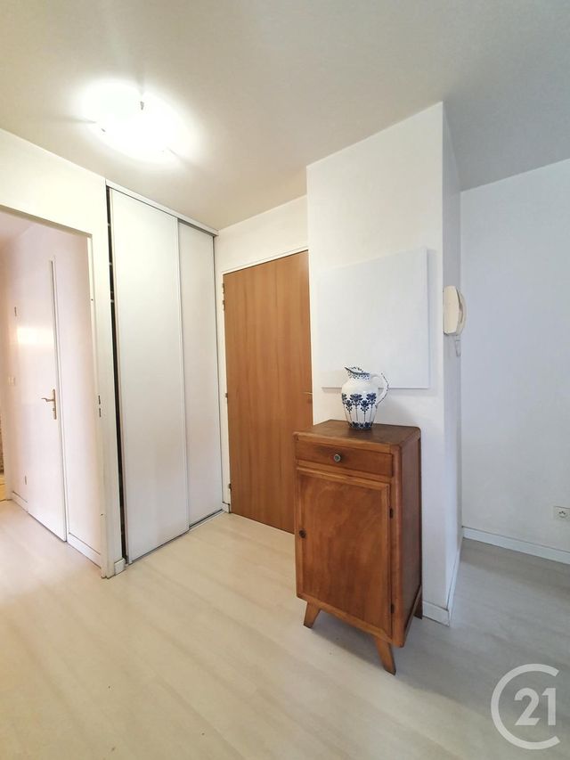 Appartement F3 à vendre - 3 pièces - 63.37 m2 - L ISLE ADAM - 95 - ILE-DE-FRANCE - Century 21 Osmose