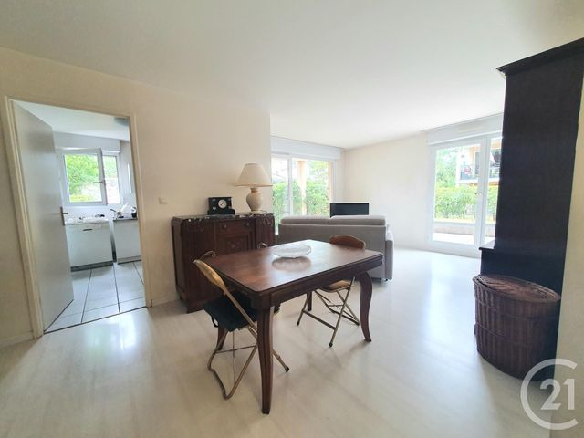 Appartement F3 à vendre - 3 pièces - 63.37 m2 - L ISLE ADAM - 95 - ILE-DE-FRANCE - Century 21 Osmose