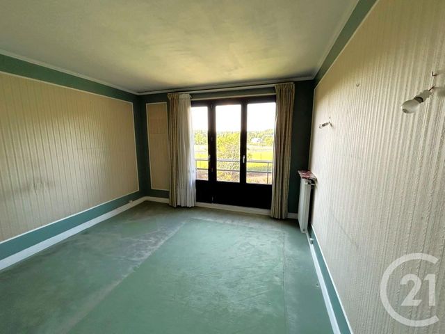 Afficher la photo en grand Appartement F4 à vendre - 4 pièces - 80.35 m2 - L ISLE ADAM - 95 - ILE-DE-FRANCE - Century 21 Osmose