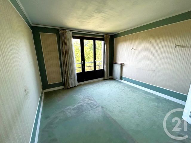 Afficher la photo en grand Appartement F4 à vendre - 4 pièces - 80.35 m2 - L ISLE ADAM - 95 - ILE-DE-FRANCE - Century 21 Osmose