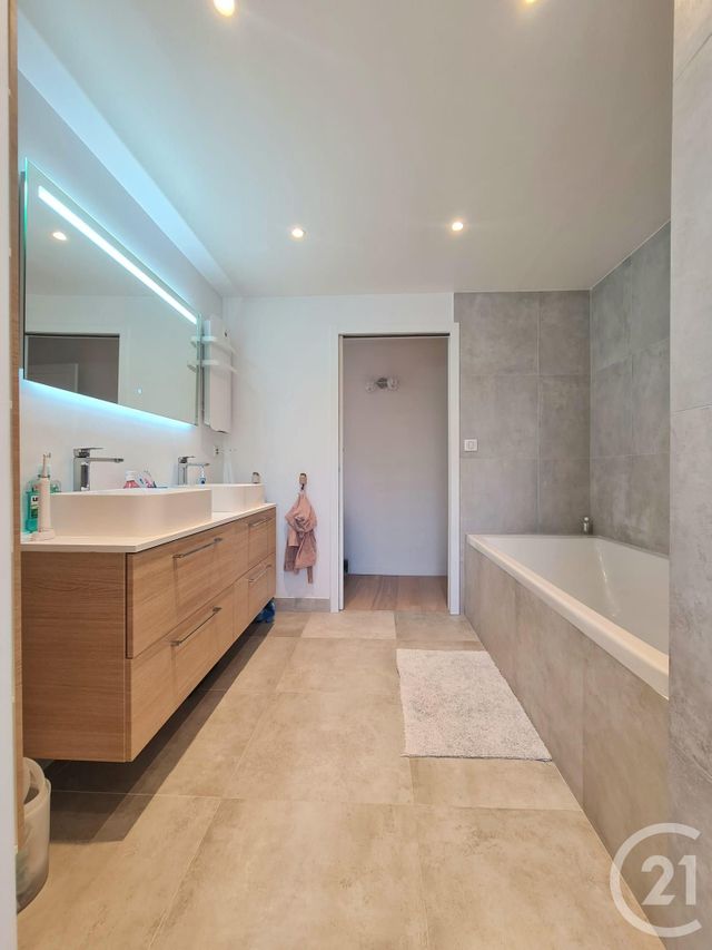 Afficher la photo en grand maison à vendre - 9 pièces - 270.0 m2 - LABBEVILLE - 95 - ILE-DE-FRANCE - Century 21 Osmose