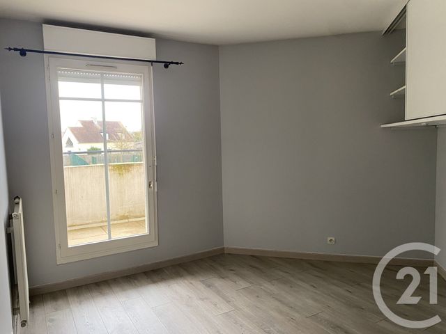 Appartement à louer - 3 pièces - 58.76 m2 - L ISLE ADAM - 95 - ILE-DE-FRANCE - Century 21 Osmose