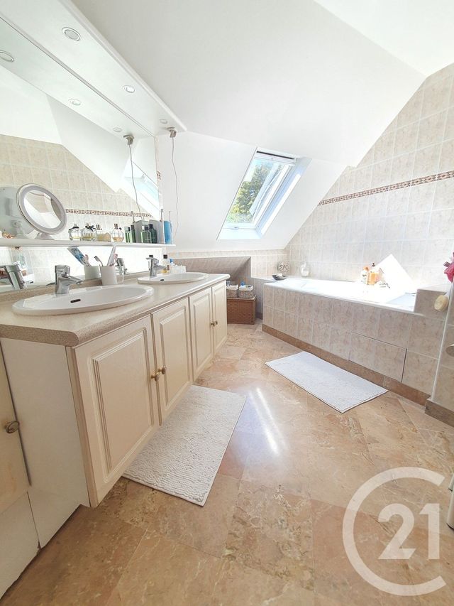 maison à vendre - 10 pièces - 331.46 m2 - PARMAIN - 95 - ILE-DE-FRANCE - Century 21 Osmose