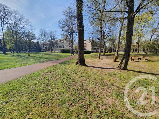 Appartement F4 à vendre - 4 pièces - 80.3 m2 - L ISLE ADAM - 95 - ILE-DE-FRANCE - Century 21 Osmose