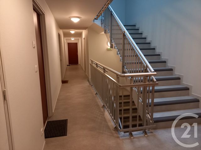 Appartement F1 à louer - 1 pièce - 29.17 m2 - L ISLE ADAM - 95 - ILE-DE-FRANCE - Century 21 Osmose