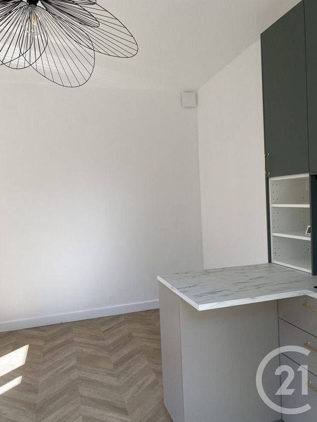 Appartement à louer - 2 pièces - 27.27 m2 - L ISLE ADAM - 95 - ILE-DE-FRANCE - Century 21 Osmose
