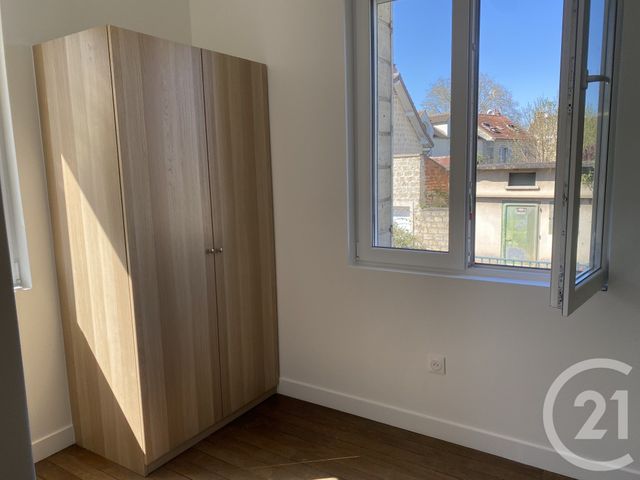 Appartement à louer - 2 pièces - 27.27 m2 - L ISLE ADAM - 95 - ILE-DE-FRANCE - Century 21 Osmose