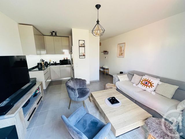 Appartement T2 à vendre - 2 pièces - 41.72 m2 - BESSANCOURT - 95 - ILE-DE-FRANCE - Century 21 Osmose