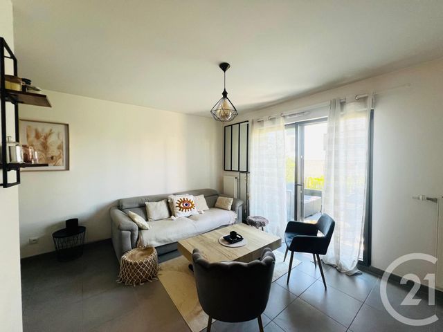 Appartement T2 à vendre - 2 pièces - 41.72 m2 - BESSANCOURT - 95 - ILE-DE-FRANCE - Century 21 Osmose