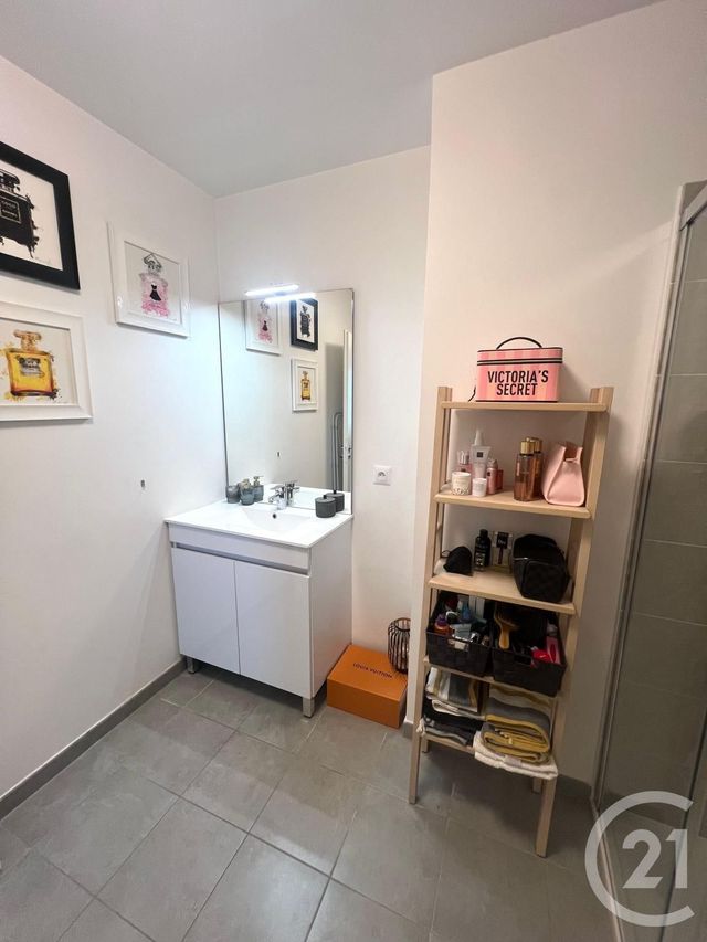 Appartement T2 à vendre - 2 pièces - 41.72 m2 - BESSANCOURT - 95 - ILE-DE-FRANCE - Century 21 Osmose