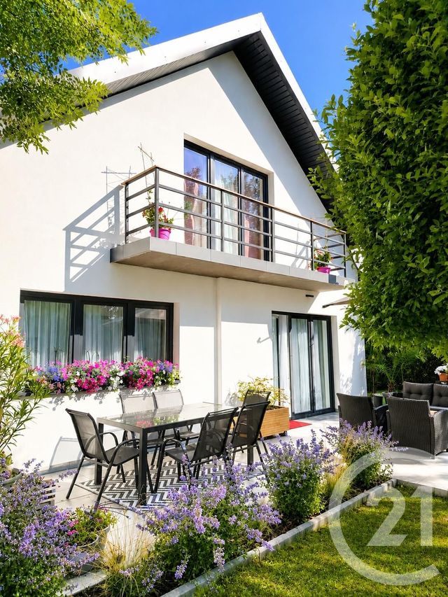 maison à vendre - 5 pièces - 110.87 m2 - CHAMPAGNE SUR OISE - 95 - ILE-DE-FRANCE - Century 21 Osmose