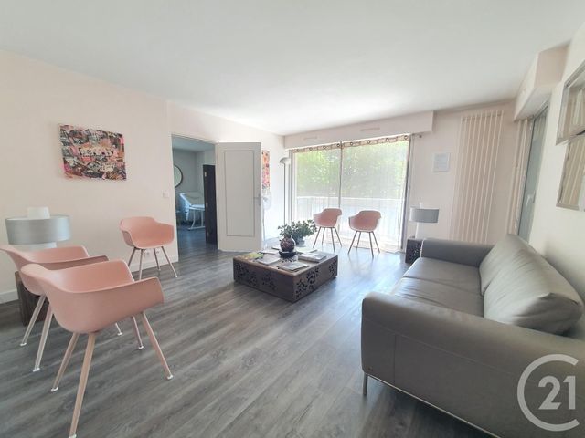 Appartement F2 à vendre - 5 pièces - 107.28 m2 - L ISLE ADAM - 95 - ILE-DE-FRANCE - Century 21 Osmose