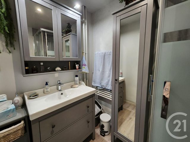 Appartement à vendre - 6 pièces - 78.52 m2 - L ISLE ADAM - 95 - ILE-DE-FRANCE - Century 21 Osmose