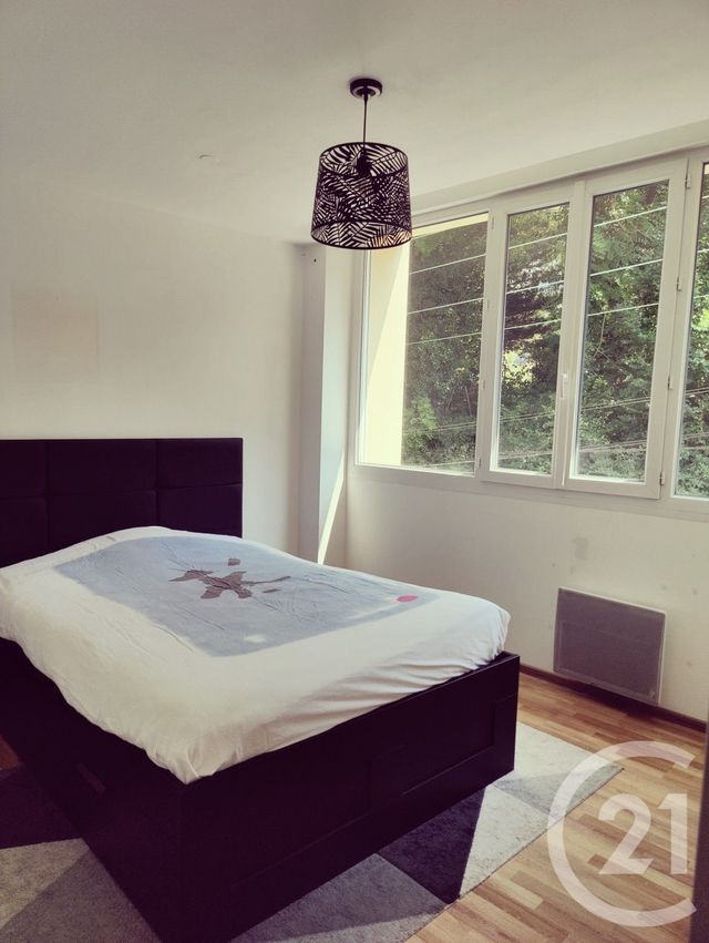 Appartement à louer - 5 pièces - 122.3 m2 - CHAMPAGNE SUR OISE - 95 - ILE-DE-FRANCE - Century 21 Osmose