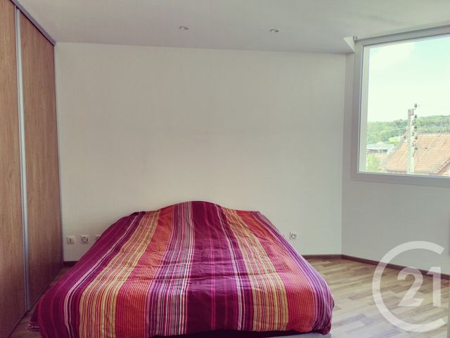 Appartement à louer - 5 pièces - 122.3 m2 - CHAMPAGNE SUR OISE - 95 - ILE-DE-FRANCE - Century 21 Osmose