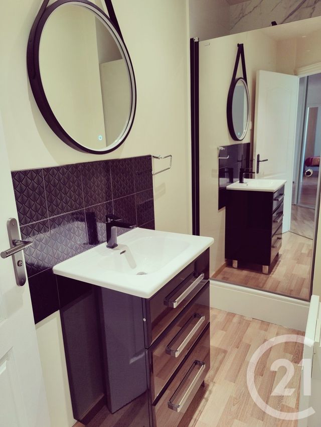 Appartement à louer - 5 pièces - 122.3 m2 - CHAMPAGNE SUR OISE - 95 - ILE-DE-FRANCE - Century 21 Osmose